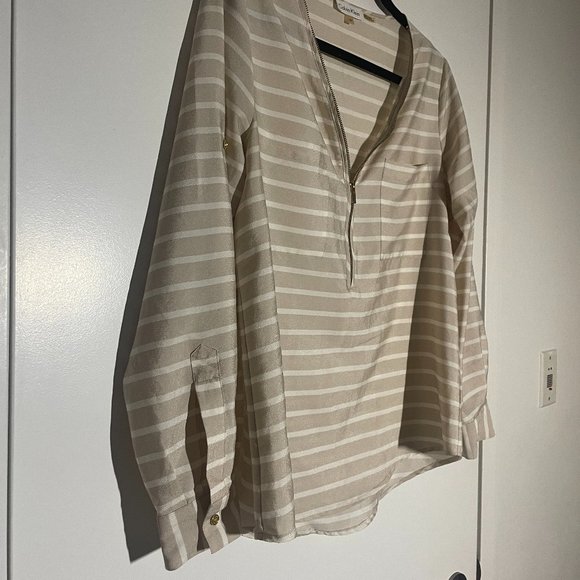 Calvin Klein | Beige & White Stripped Blouse | Zipper/Roll Sleeves/Pockets | S | - Picture 6 of 7